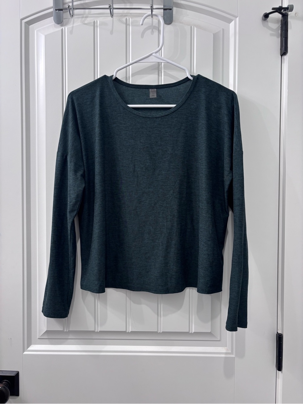 Beyond Yoga Teal Heather Long Sleeve Top